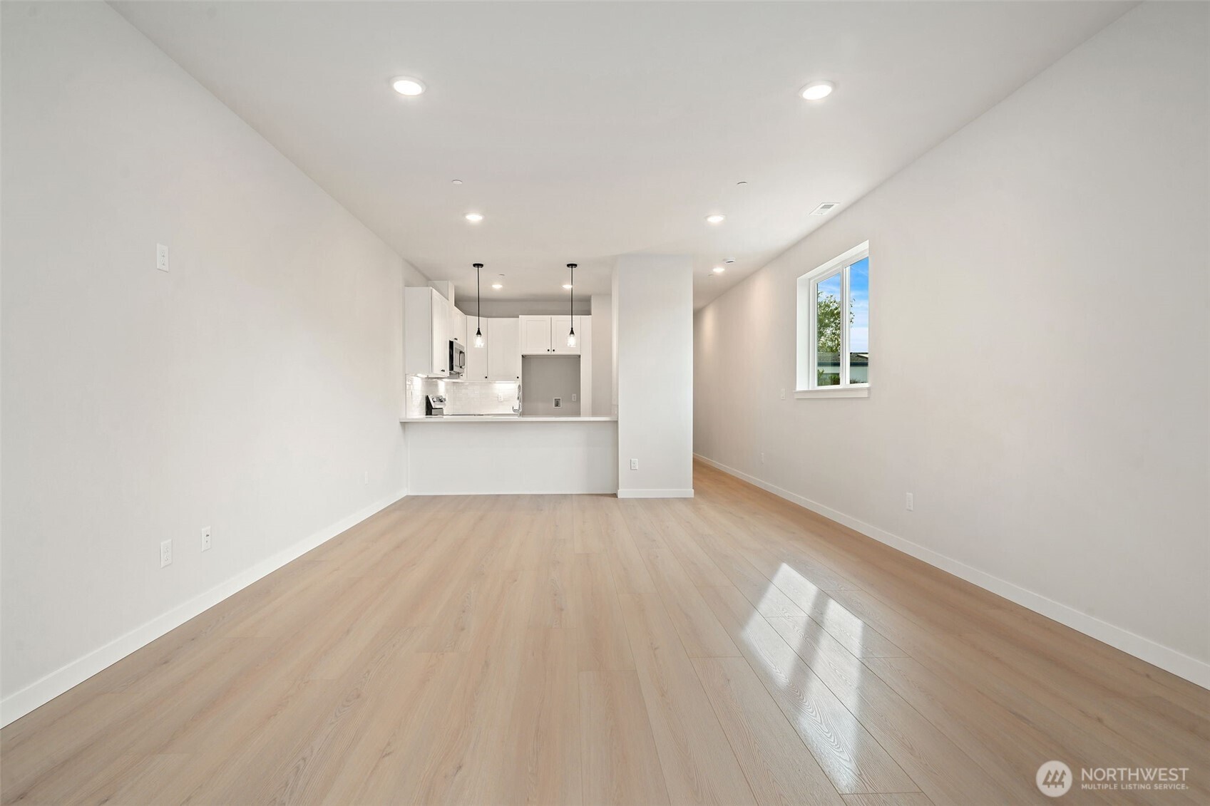 669 West Hendrickson Road, Unit 2 Sequim, WA 98382 - Photo 6 of 23