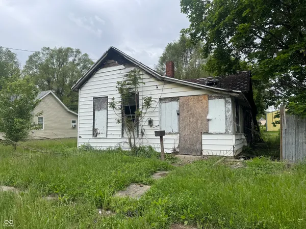 $10,000 | 2220 South Meridian Street, Marion, IN 46953