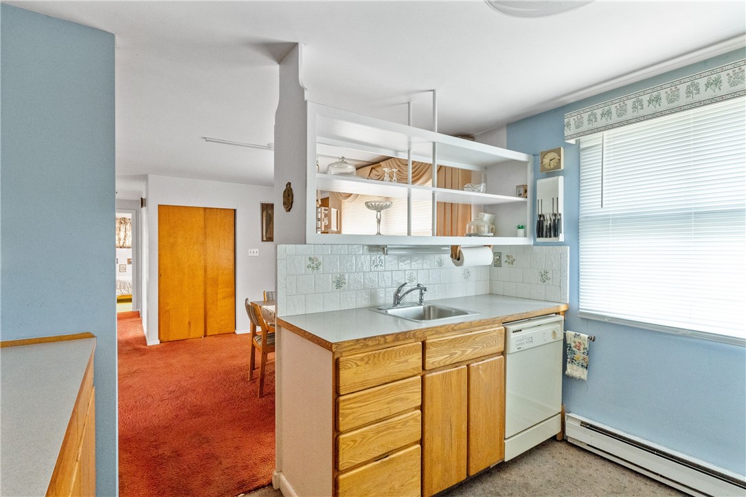 36 Gloucester Street Warwick, RI 02886 - Photo 16 of 33