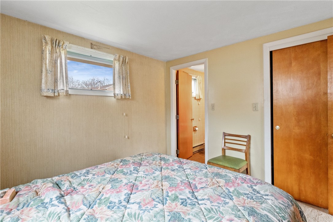 36 Gloucester Street Warwick, RI 02886 - Photo 31 of 33