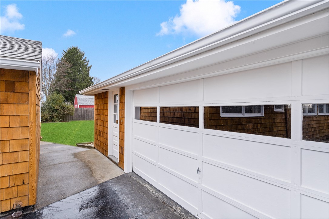 36 Gloucester Street Warwick, RI 02886 - Photo 8 of 33