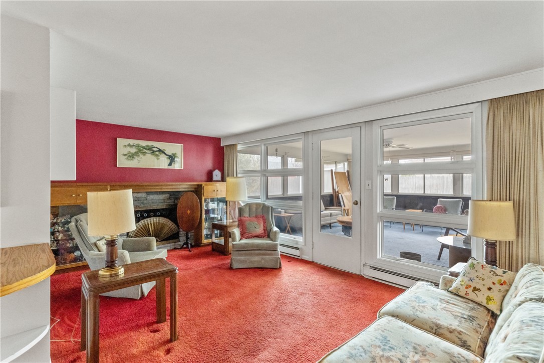 36 Gloucester Street Warwick, RI 02886 - Photo 10 of 33