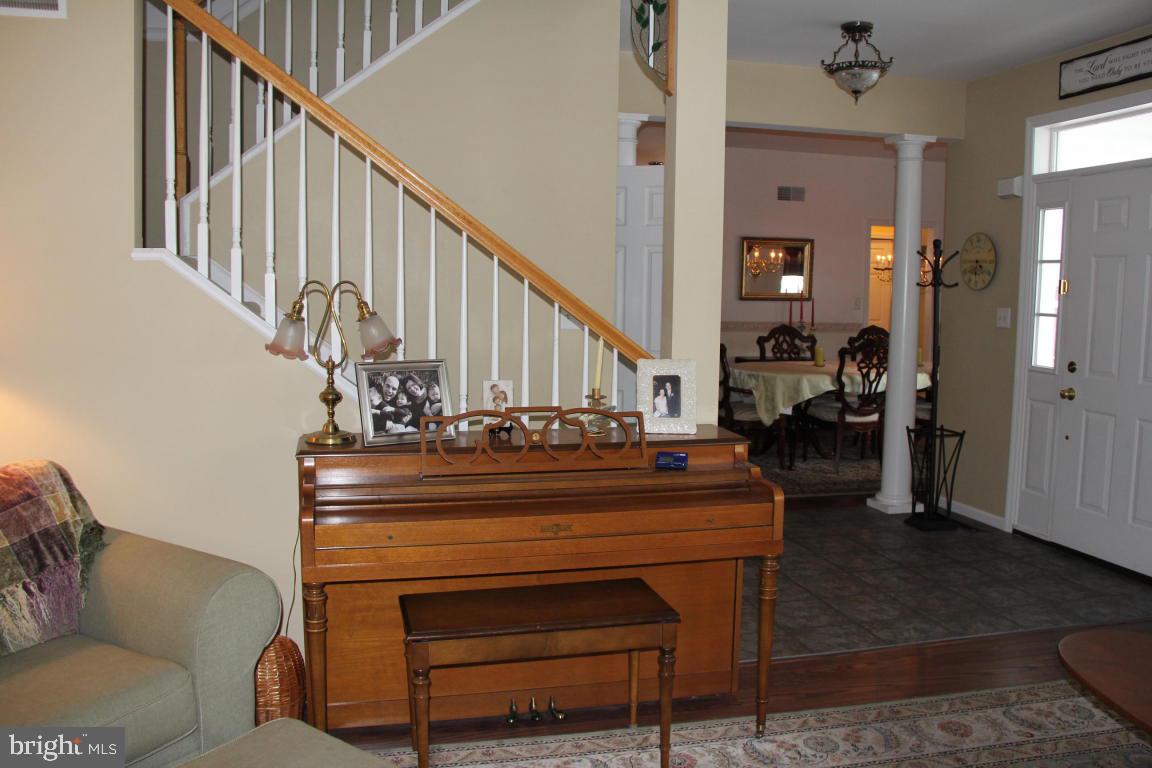 556 Wallingford Road Lancaster, PA 17601 - Photo 7 of 26 Gallery Image 7