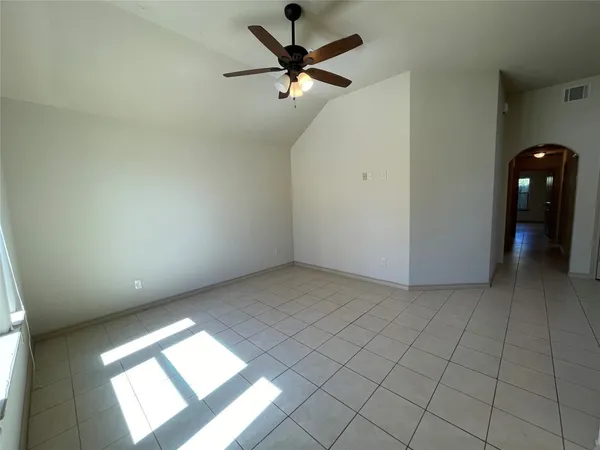 $1,295 | 16928 West Ivanhoe Street, Montgomery, TX 77316