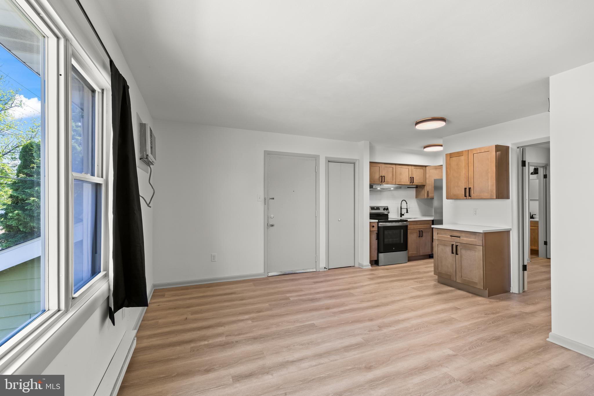 1504 Walnut Street, Unit D Lebanon, PA 17042 - Photo 4 of 13