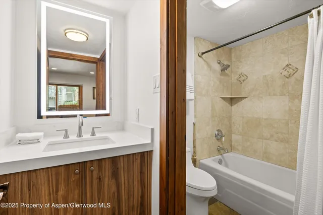 $3,195,000 | 105 Campground Lane, Unit 502, Snowmass Village, CO 81615