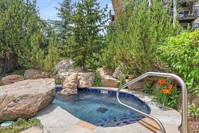 $3,195,000 | 105 Campground Lane, Unit 502, Snowmass Village, CO 81615