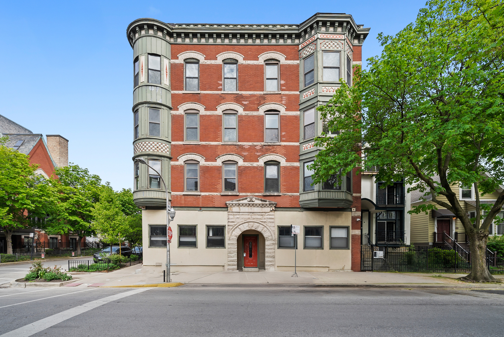 3055 North Seminary Avenue, Unit 3S Chicago, IL 60657 - Photo 1 of 23