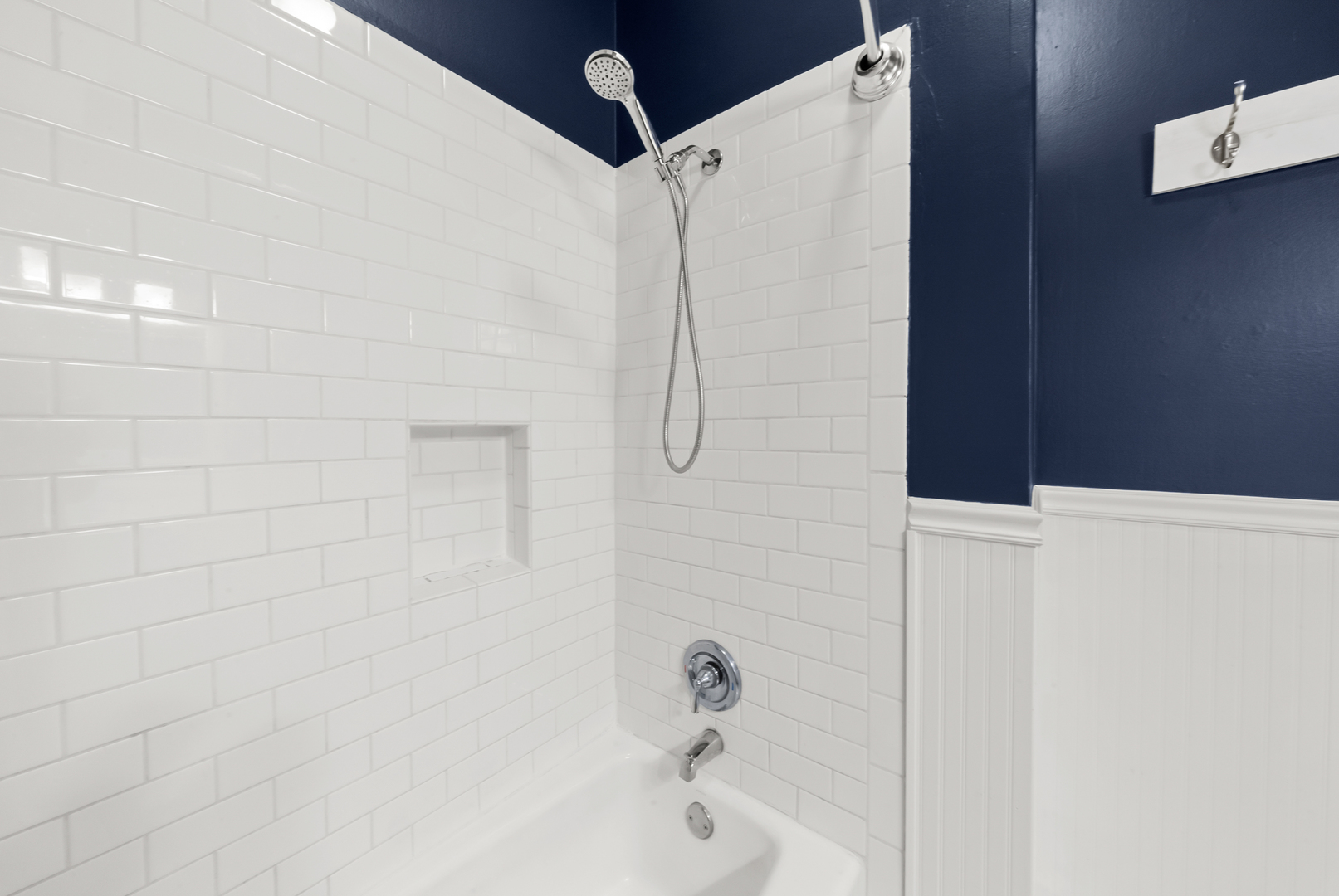 3055 North Seminary Avenue, Unit 3S Chicago, IL 60657 - Photo 15 of 23 a bathroom with a shower