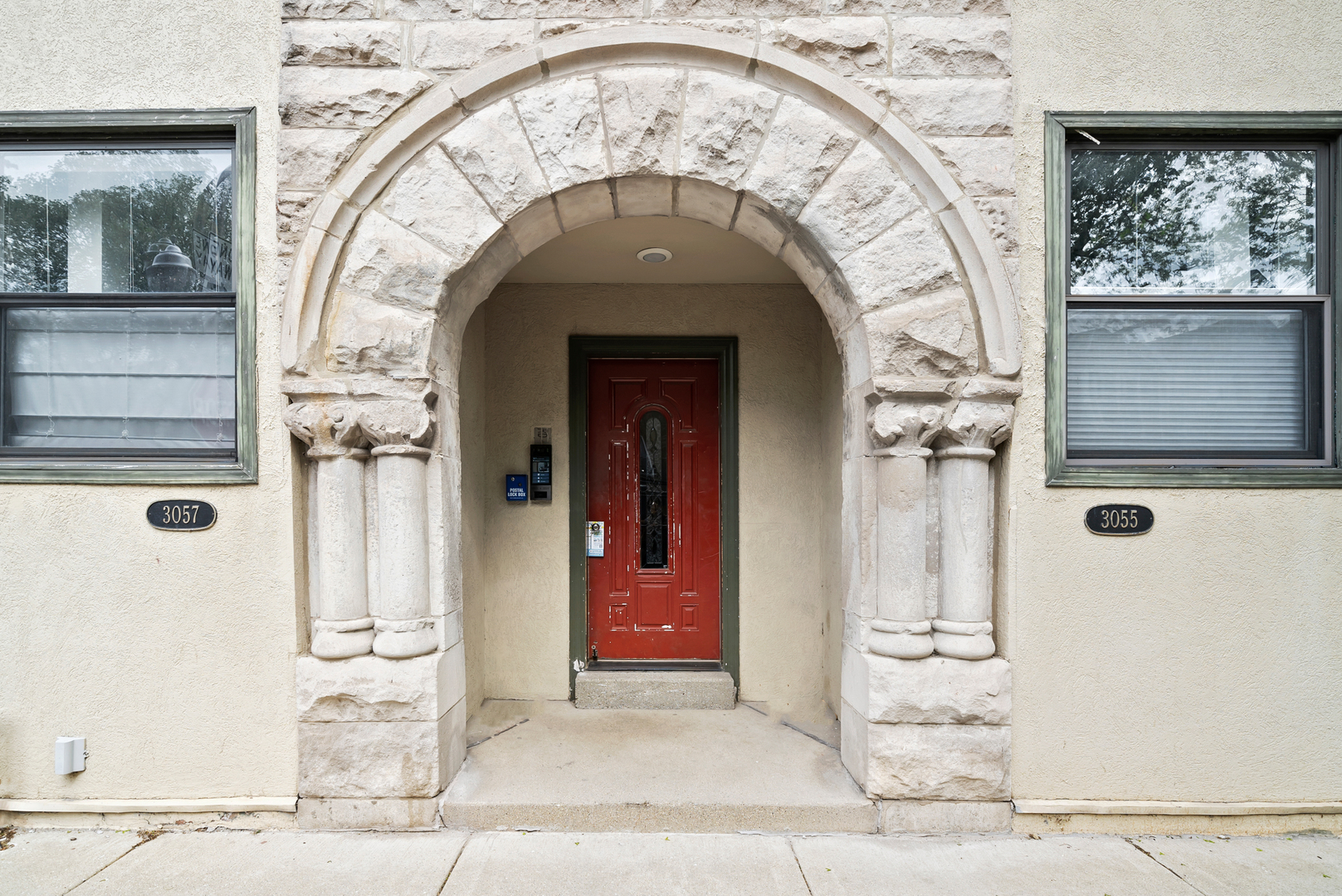 3055 North Seminary Avenue, Unit 3S Chicago, IL 60657 - Photo 20 of 23 a view of a entryway door