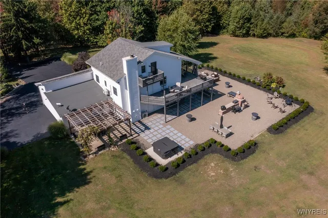 $997,299 | 8850 Rohr Hill Road, Ashford, NY 14171