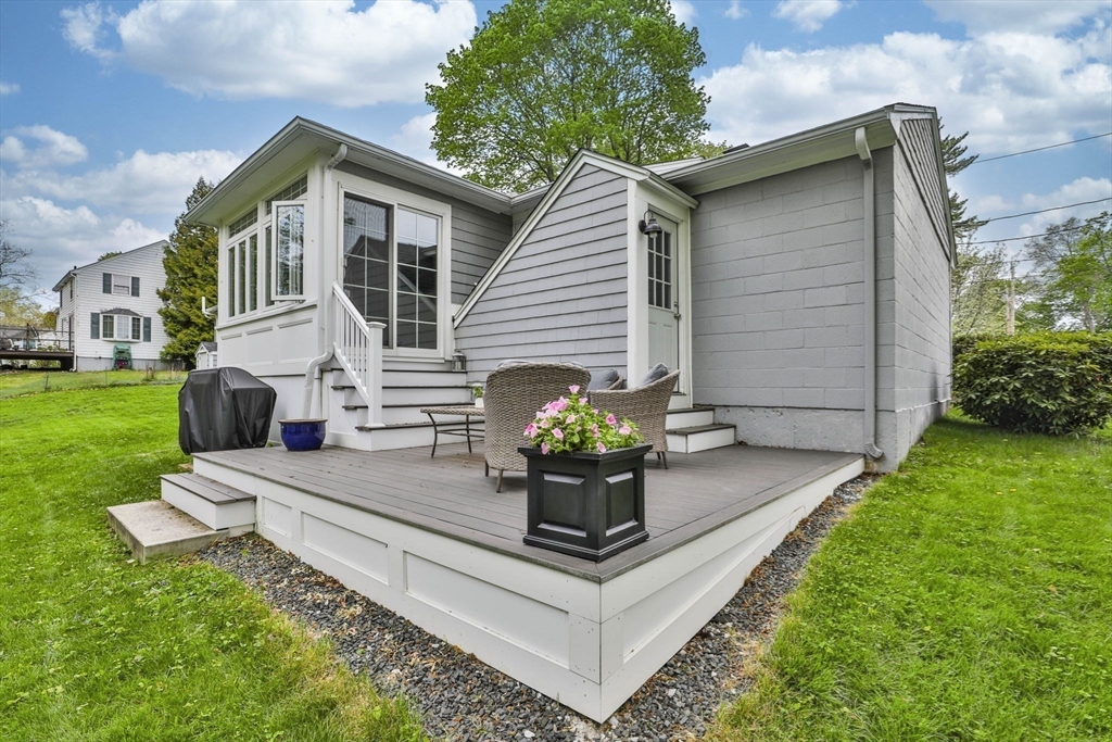 11 Gerry Road Lynnfield, MA 01940 - Photo 33 of 39 Gallery Image 33