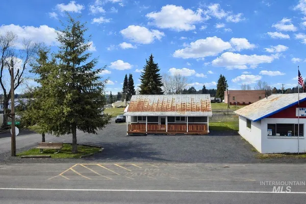 $169,900 | 205 North Main Street, Weippe, ID 83553