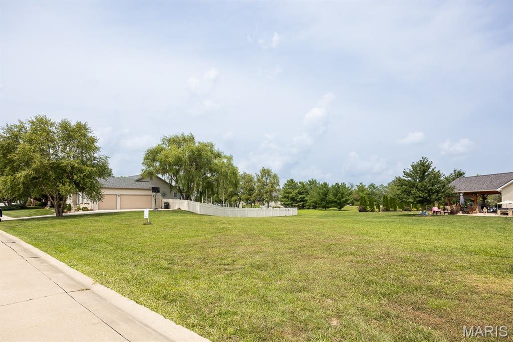 5902 Willow Oak Lane Waterloo, IL 62298 - Photo 2 of 6