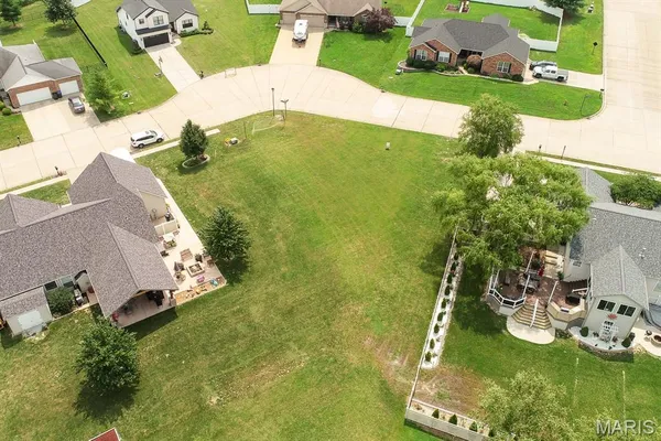 $42,995 | 5902 Willow Oak Lane, Waterloo, IL 62298