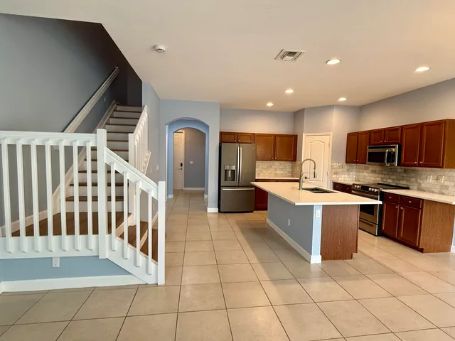 $2,700 | 5182 Ashley River Road, West Palm Beach, FL 33417