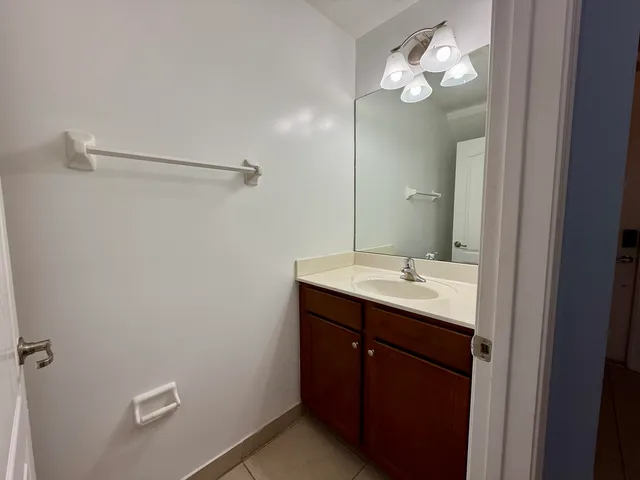 $2,700 | 5182 Ashley River Road, West Palm Beach, FL 33417