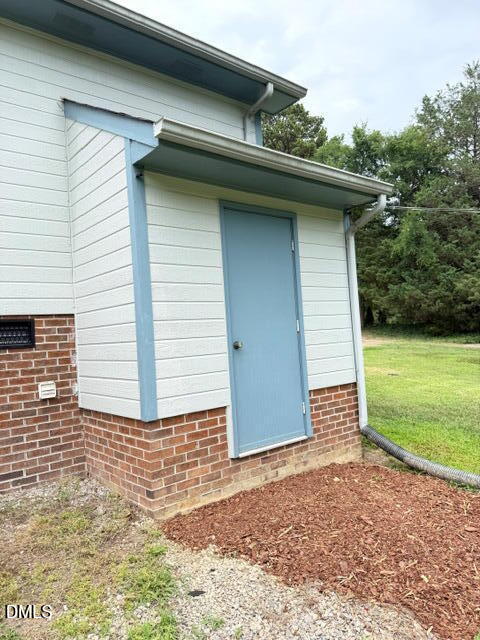 460 Dr Parrott Road Henderson, NC 27537 - Photo 18 of 23 Tezza-3708
