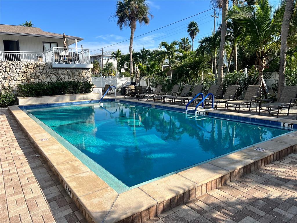 1001 Point Of Rocks Road, Unit 608 Sarasota, FL 34242 - Photo 19 of 33