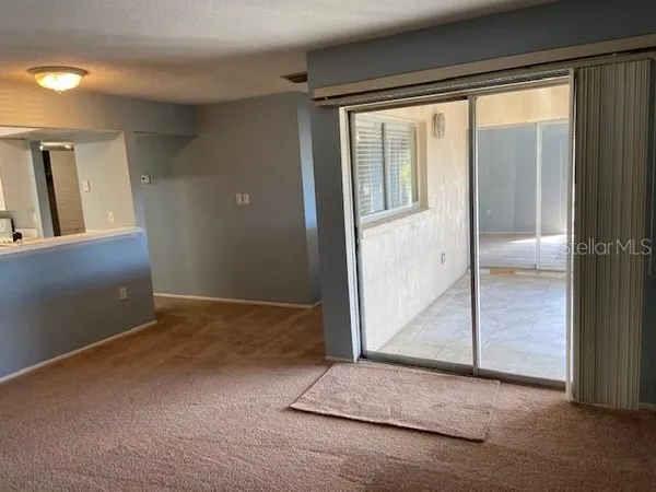 $1,895 | 2121 Wood Street, Unit 227, Sarasota, FL 34237