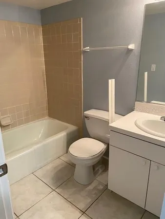 $1,895 | 2121 Wood Street, Unit 227, Sarasota, FL 34237