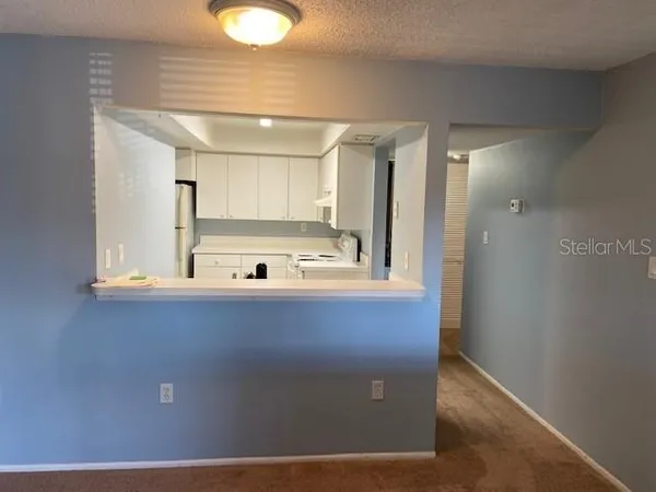 $1,895 | 2121 Wood Street, Unit 227, Sarasota, FL 34237