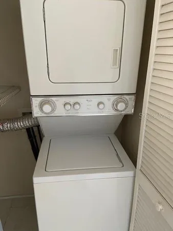 $1,895 | 2121 Wood Street, Unit 227, Sarasota, FL 34237