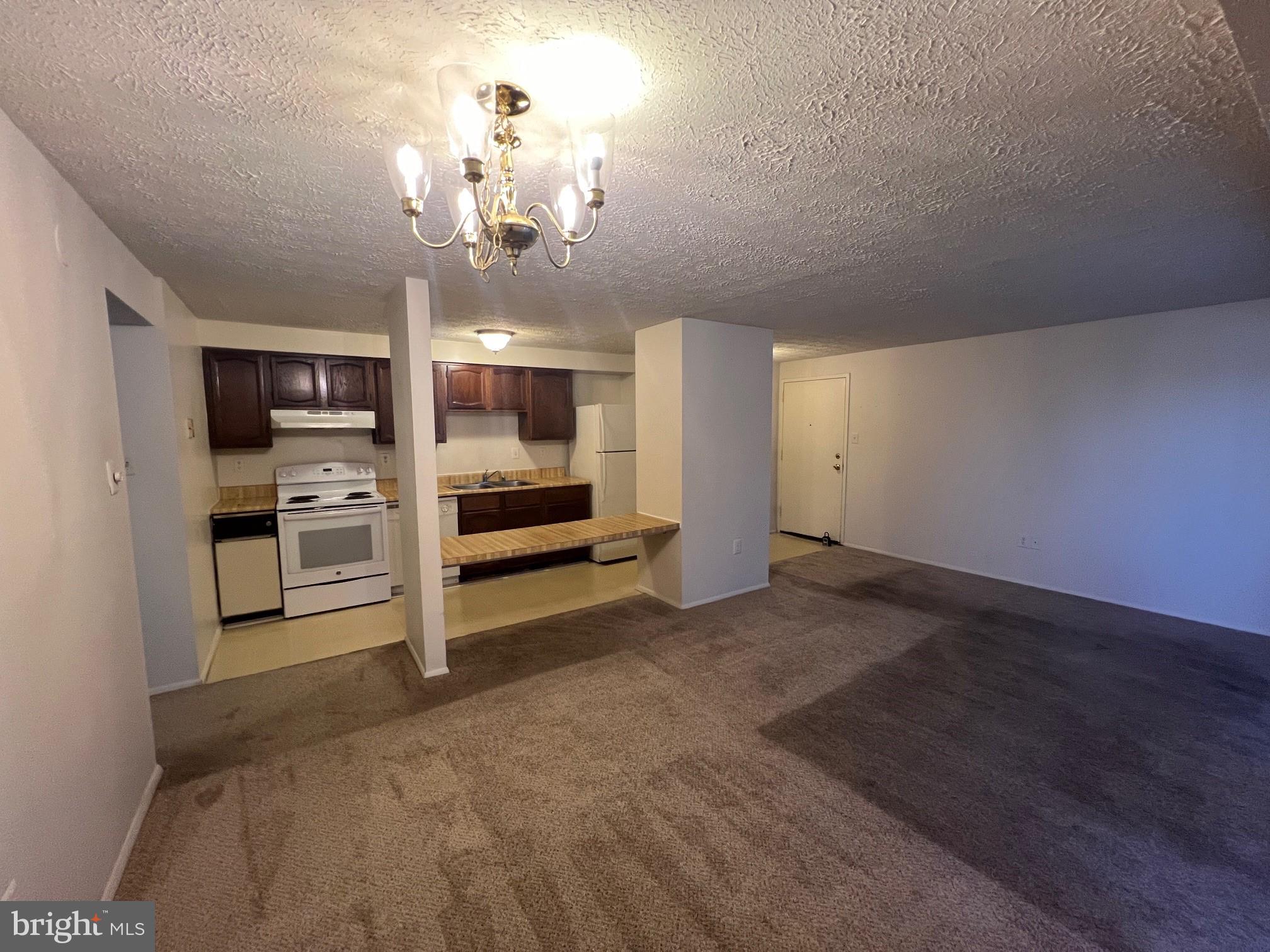 1001 E Heather Ridge Drive, Unit E Frederick, MD 21702 - Photo 4 of 9