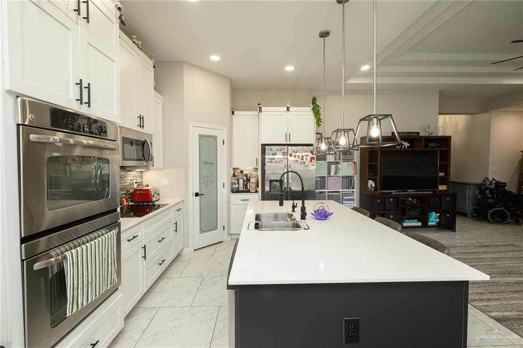1402 Poza Rica Avenue Harlingen, TX 78552 - Photo 7 of 28