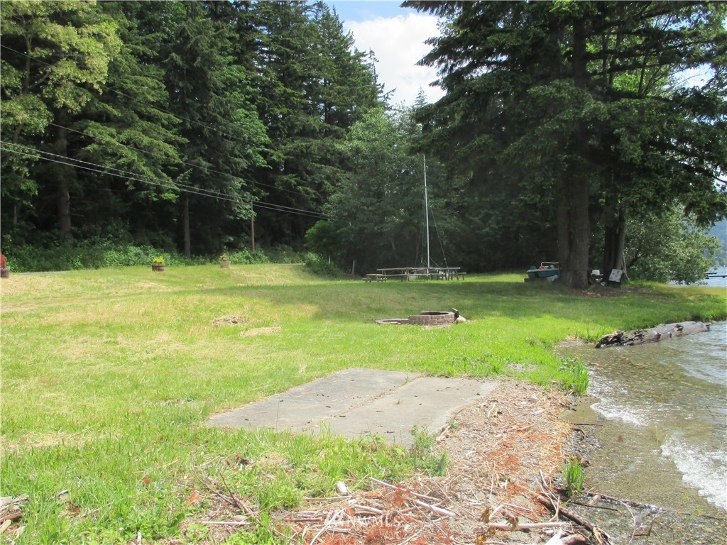 2700 North Shore Road Bellingham, WA 98226 - Photo 9 of 12 Gallery Image 9