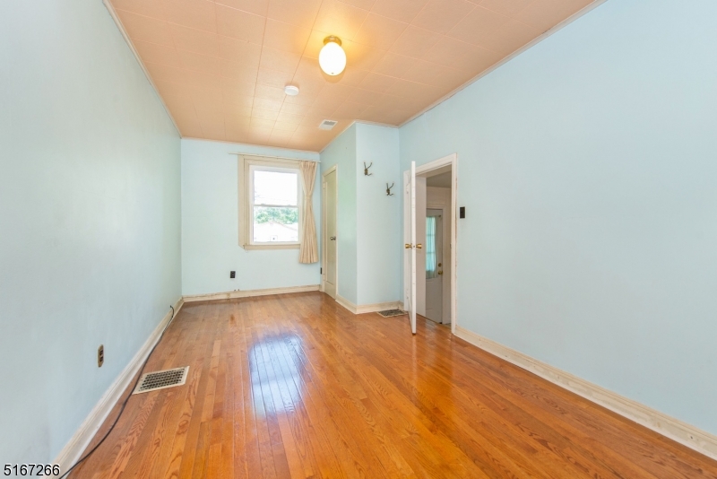 99 Chesapeake Avenue Lake Hiawatha, NJ 07034 - Photo 11 of 23