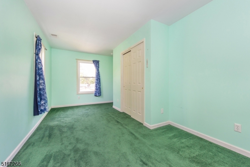 99 Chesapeake Avenue Lake Hiawatha, NJ 07034 - Photo 17 of 23