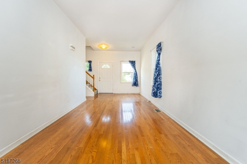 99 Chesapeake Avenue Lake Hiawatha, NJ 07034 - Photo 4 of 23