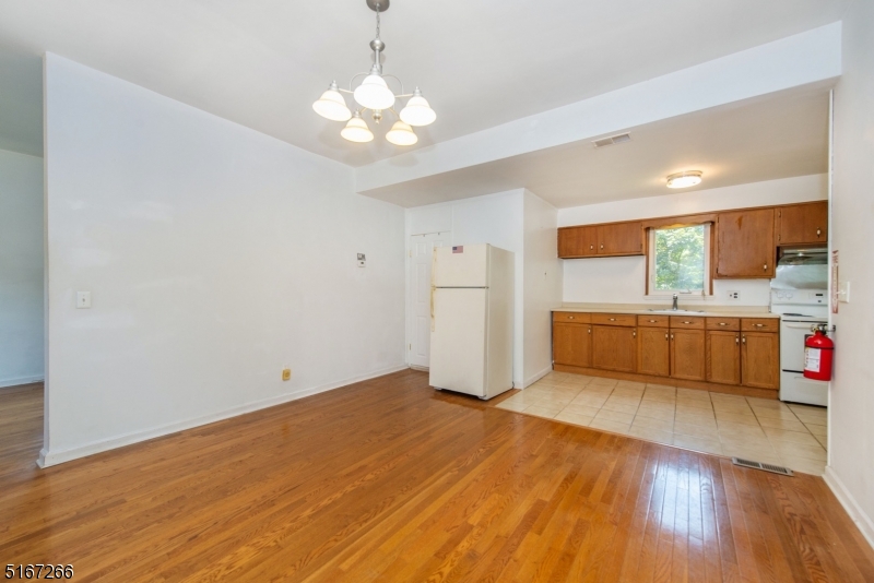 99 Chesapeake Avenue Lake Hiawatha, NJ 07034 - Photo 5 of 23