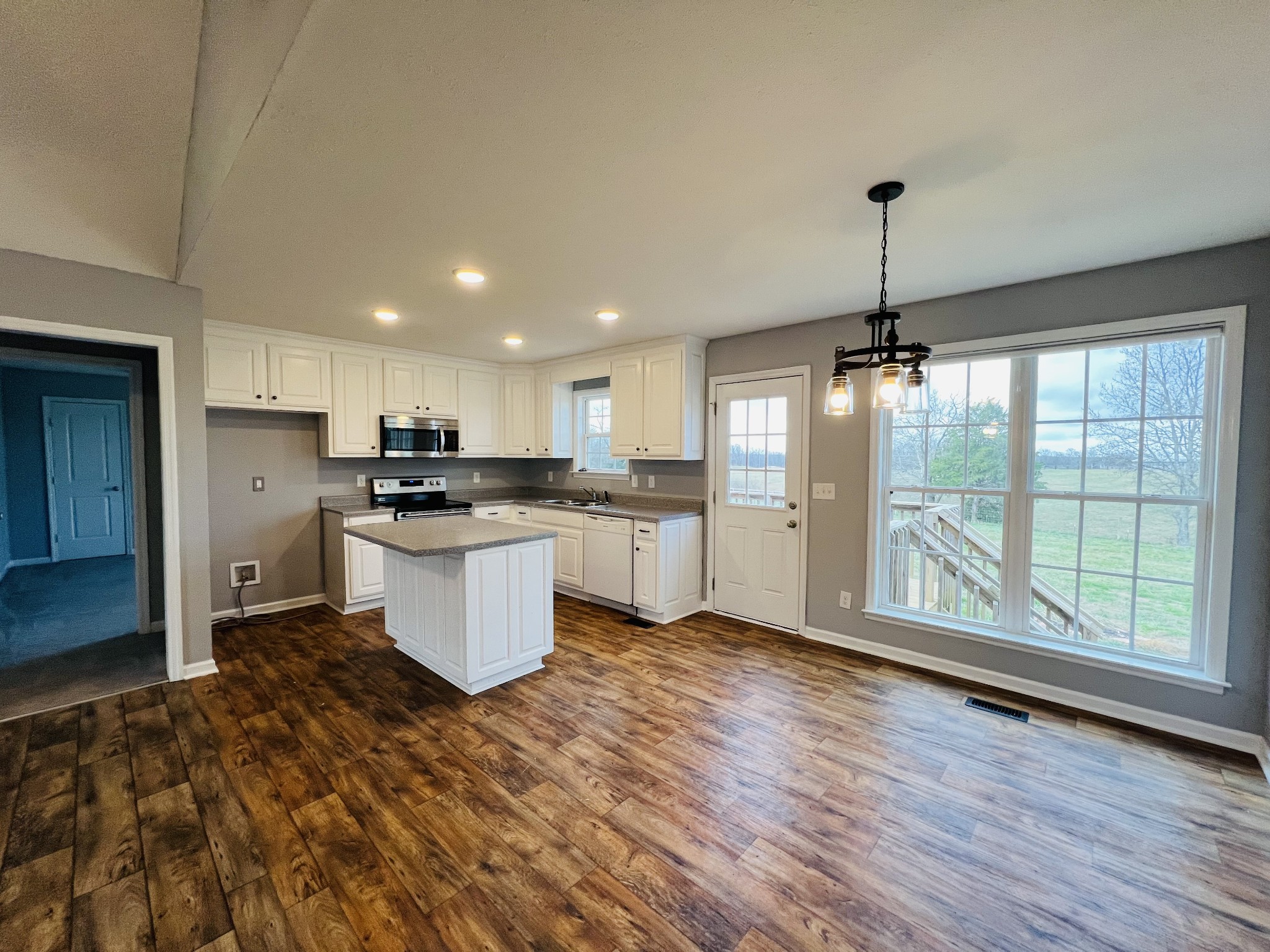 4957 Little Dry Creek Road Pulaski, TN 38478 - Photo 8 of 26