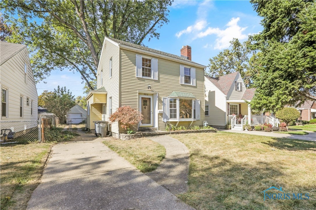 4213 Grantley Road Toledo, OH 43613 - Photo 2 of 20 Gallery Image 2