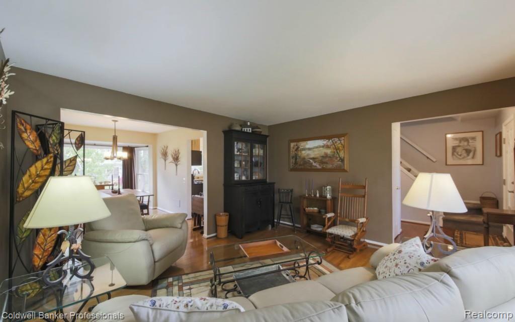 1068 High-Ridge Drive Canton, MI 48187 - Photo 4 of 26 4-photo-web-1680x1050-153869.jpg