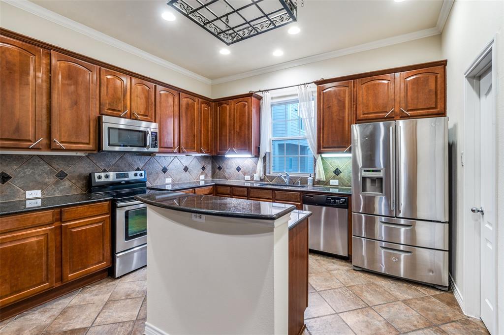 15738 Quorum Drive, Unit 9 Addison, TX 75001 - Photo 6 of 12