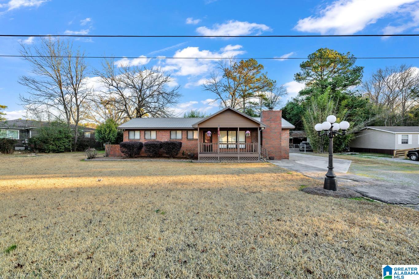 9847 Ellis Road Warrior, AL 35180 - Photo 2 of 31