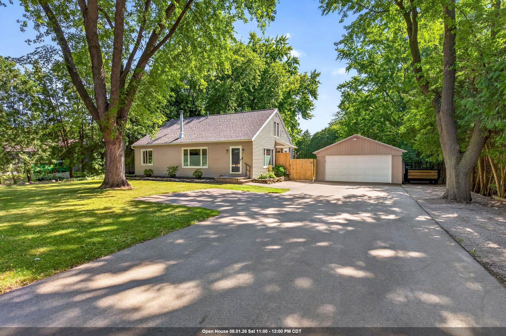 1338 Leonard Point Road Oshkosh, WI 54904 - Photo 1 of 60