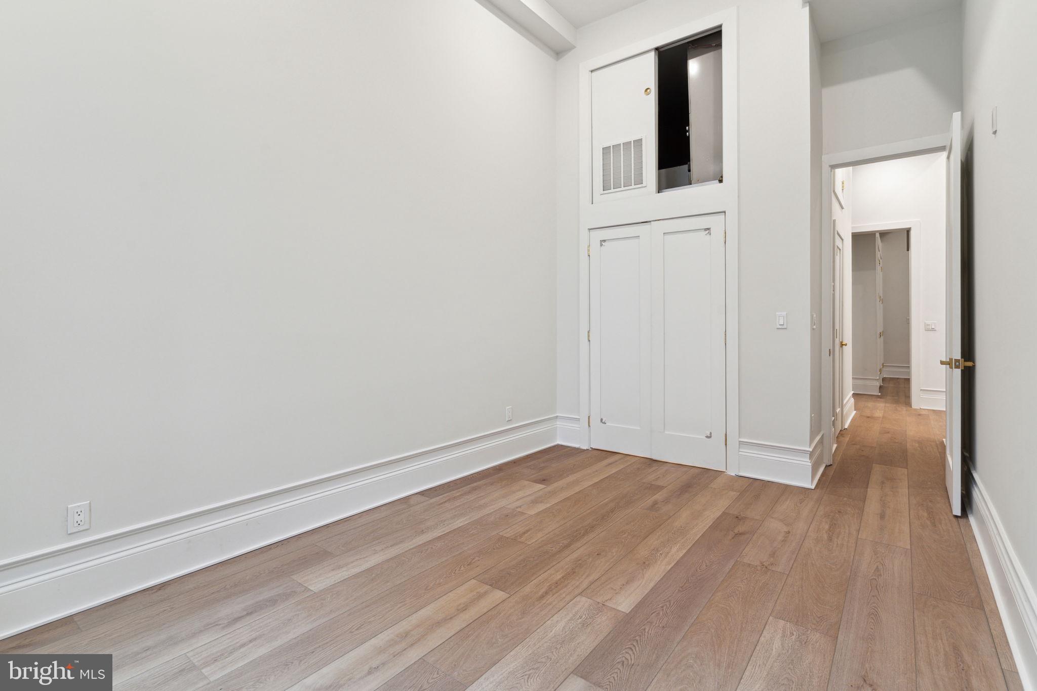 1822 Chestnut Street, Unit 3F Philadelphia, PA 19103 - Photo 12 of 22