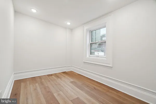 $4,500 | 1822 Chestnut Street, Unit 3F, Philadelphia, PA 19103