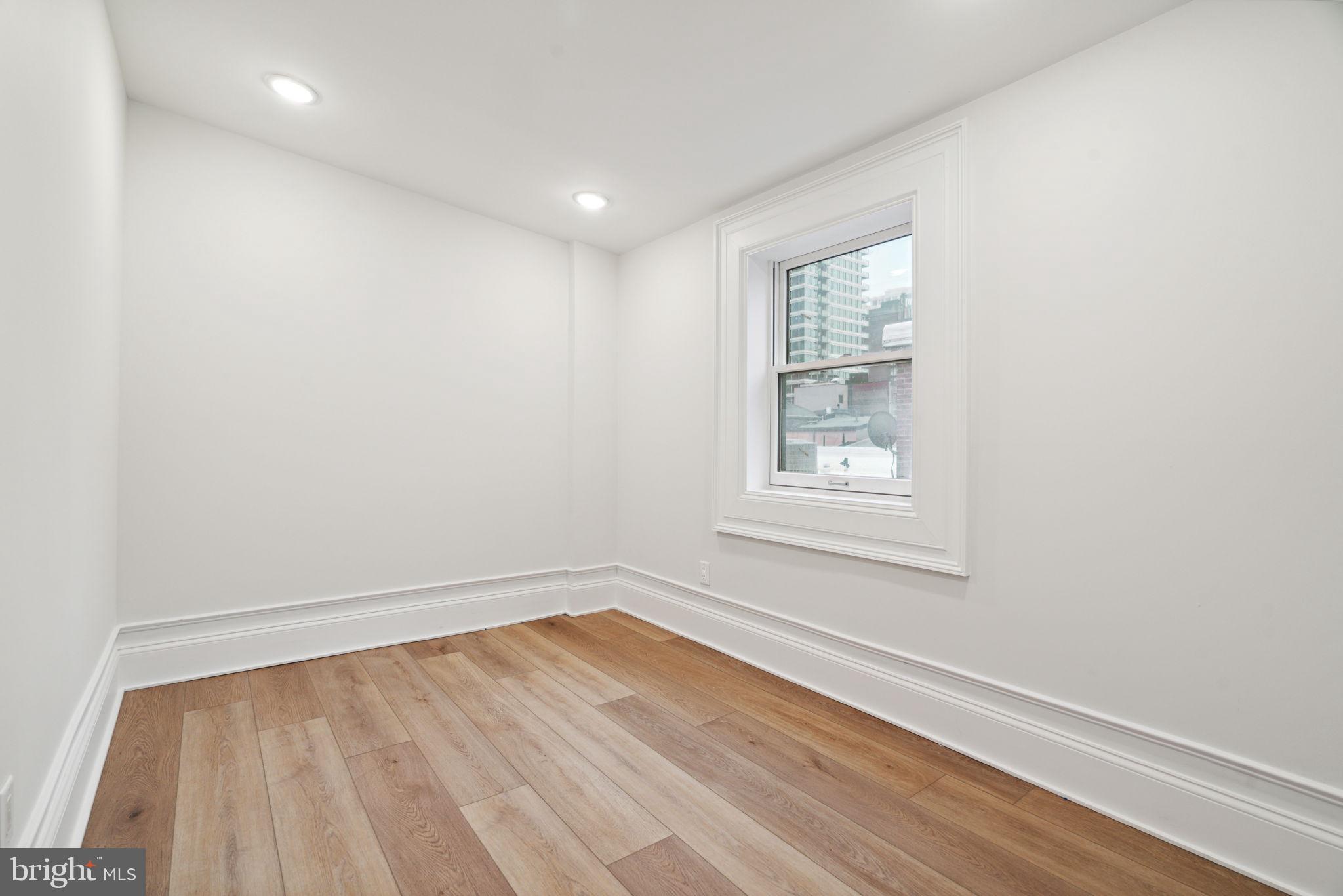 1822 Chestnut Street, Unit 3F Philadelphia, PA 19103 - Photo 16 of 22