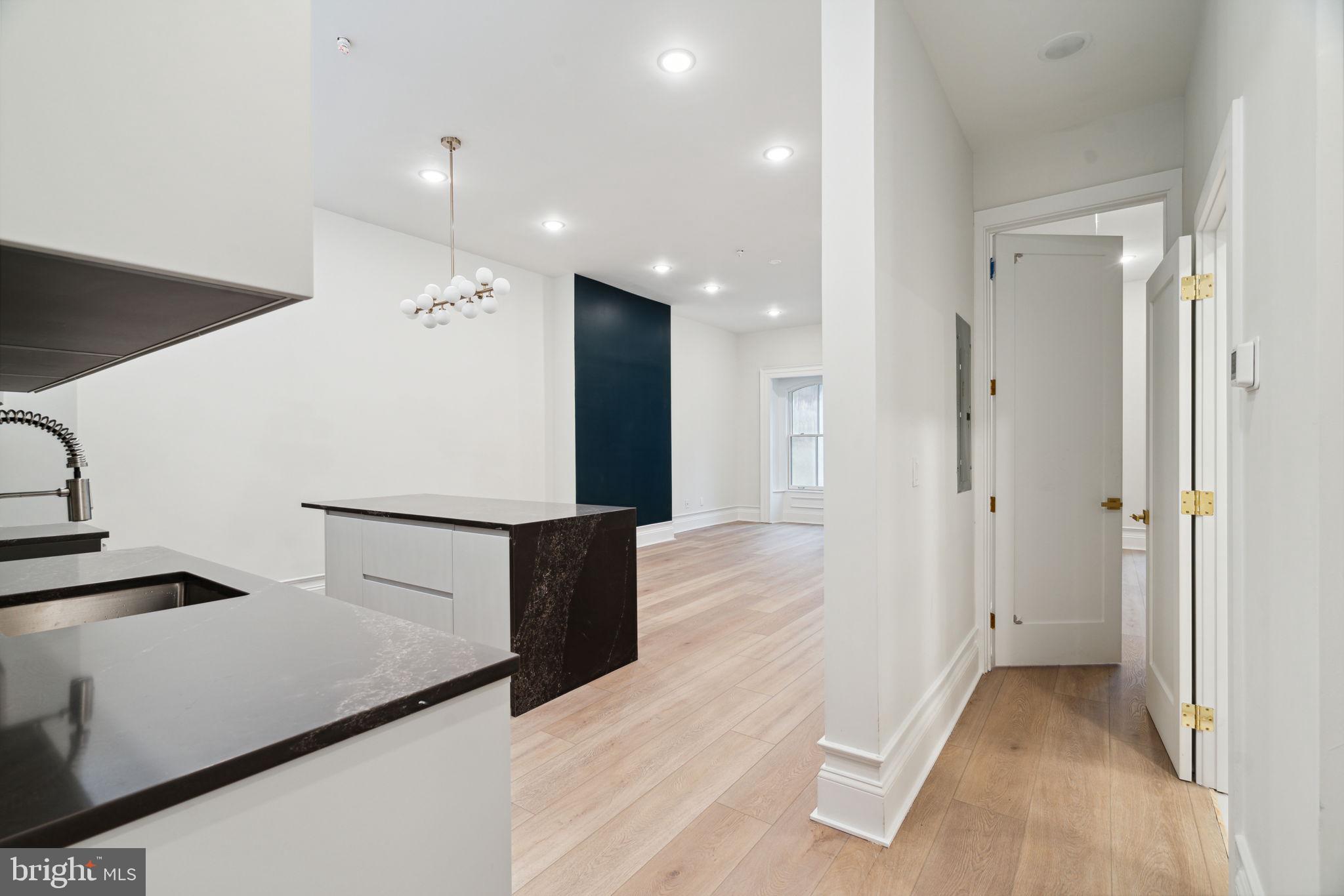 1822 Chestnut Street, Unit 3F Philadelphia, PA 19103 - Photo 9 of 22