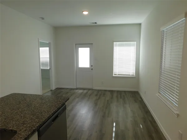 $2,050 | 10775 Sora Drive, Willis, TX 77378