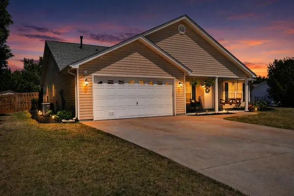 $350,000 | 2 Spring Sky Court, Taylors, SC 29687