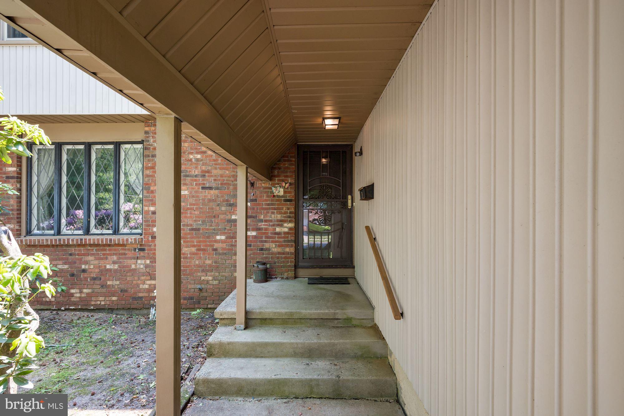 116 Greenvale Road Cherry Hill, NJ 08034 - Photo 4 of 32
