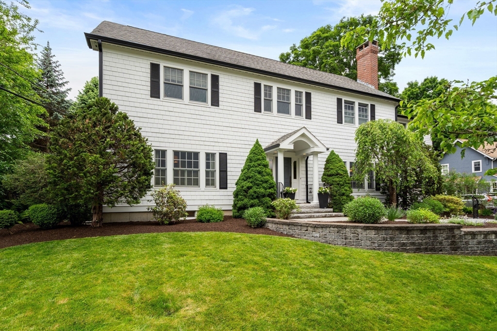 19 Carol Road Needham, MA 02492 - Photo 5 of 38