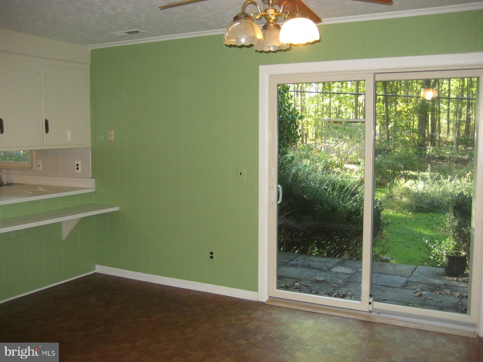 6043 Coon Tree Road The Plains, VA 20198 - Photo 7 of 30 Family Room