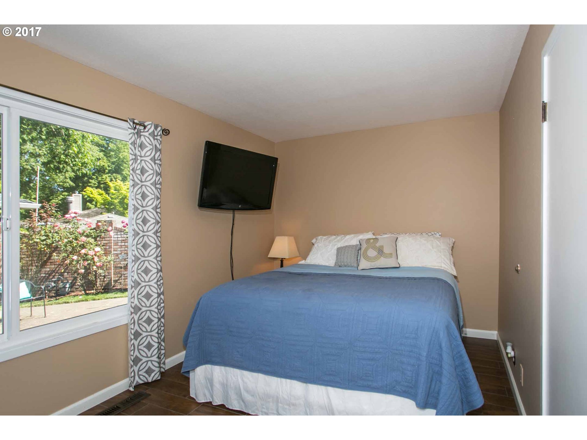 32229 Southwest Boones Bend Road Wilsonville, OR 97070 - Photo 14 of 27 Gallery Image 14